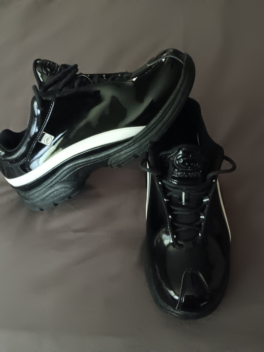 Vintage Marc Ecko Black Patent Sneakers with White Stripe Size 8M